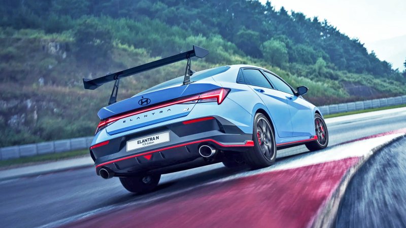 Look Out, Honda: Hyundai Put a Giant Wing on the New Elantra N TCR Edition