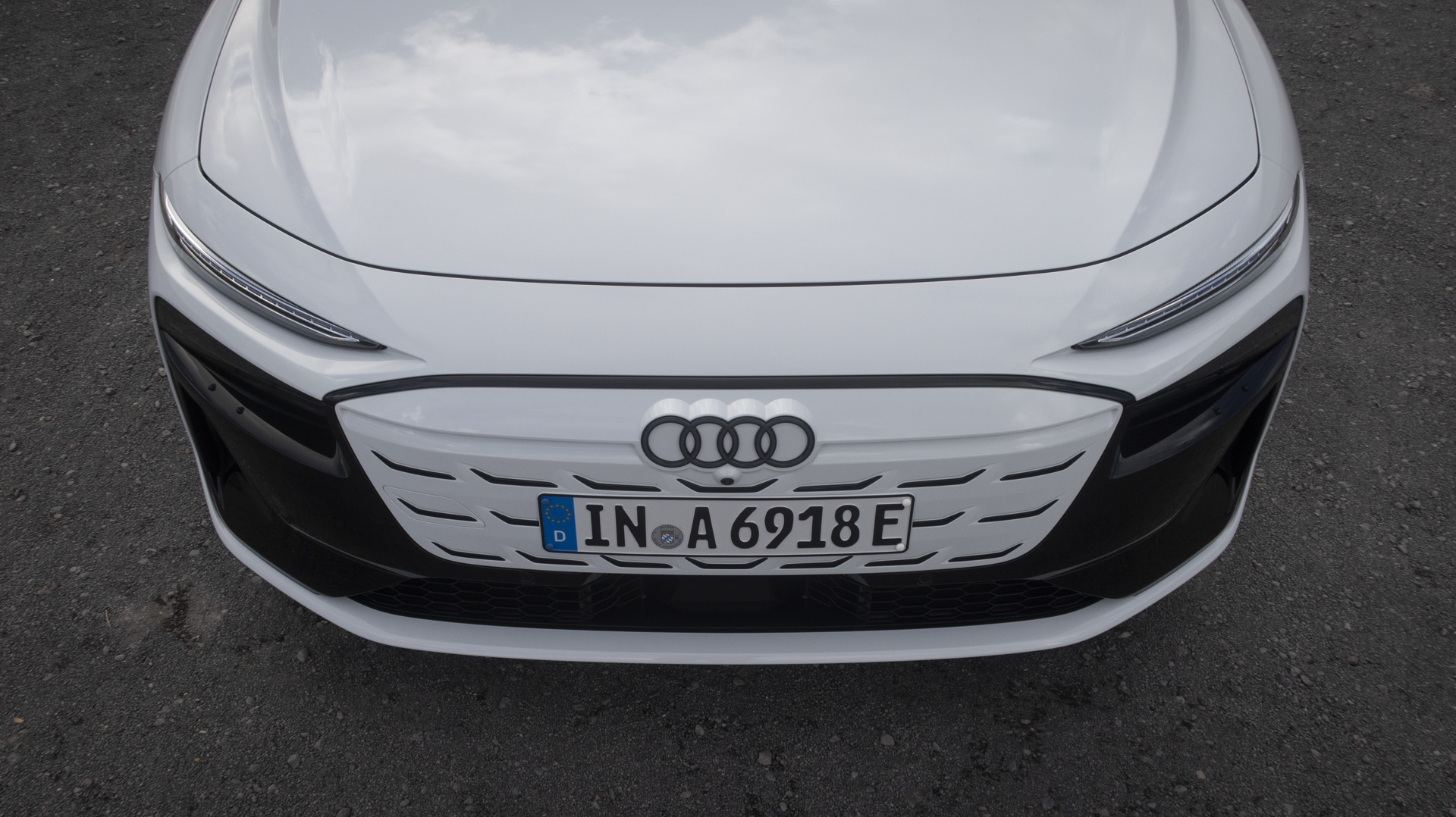 Audi A6 e-tron front