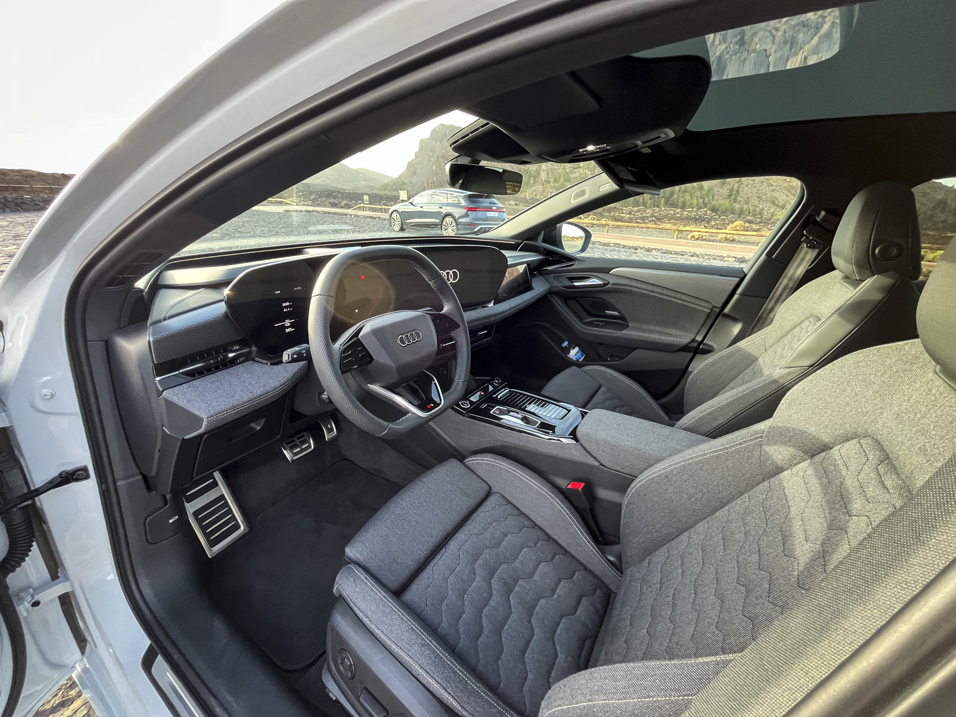 Audi A6 e-tron interior