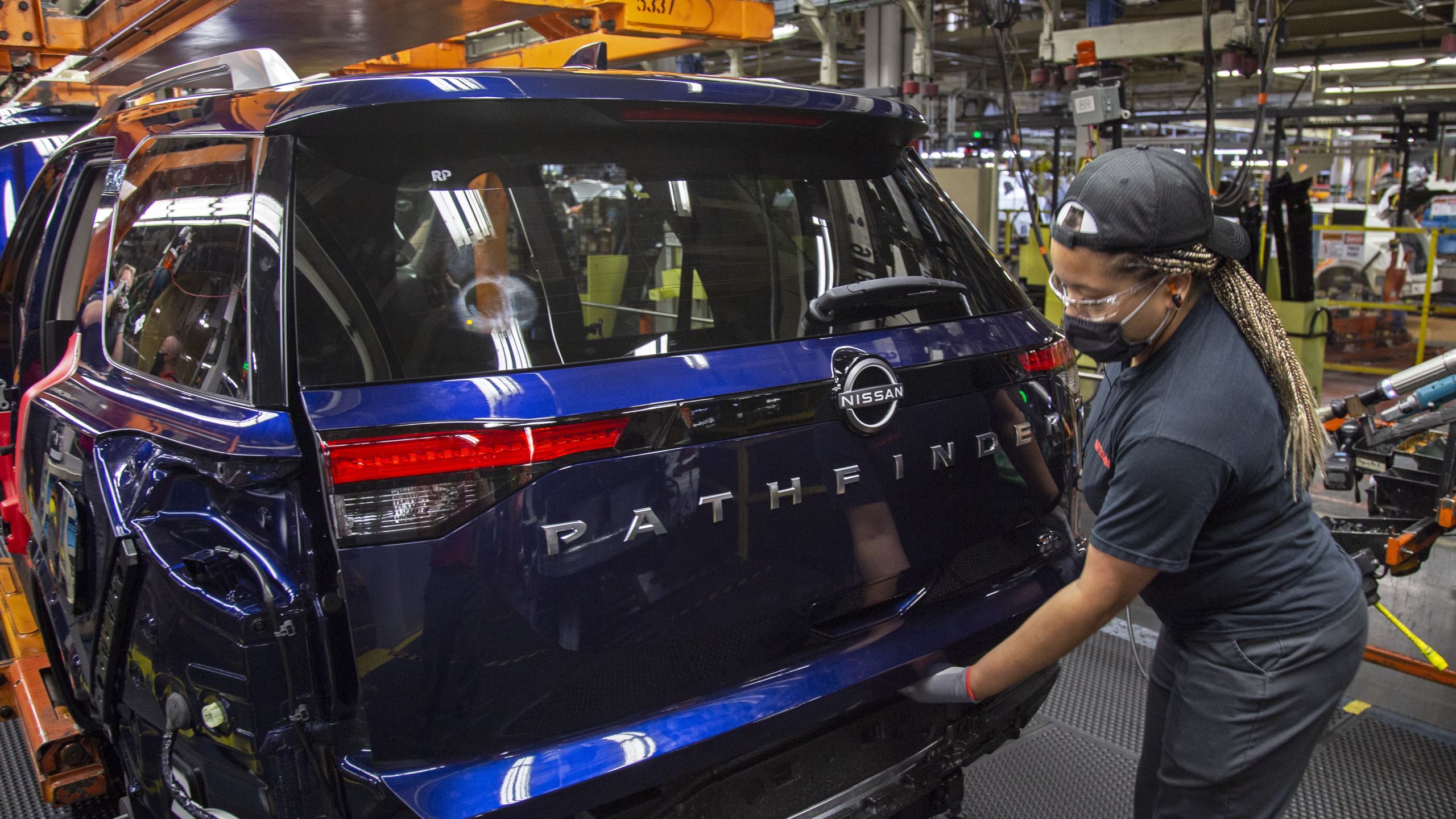 Nissan Pathfinder being assembled.