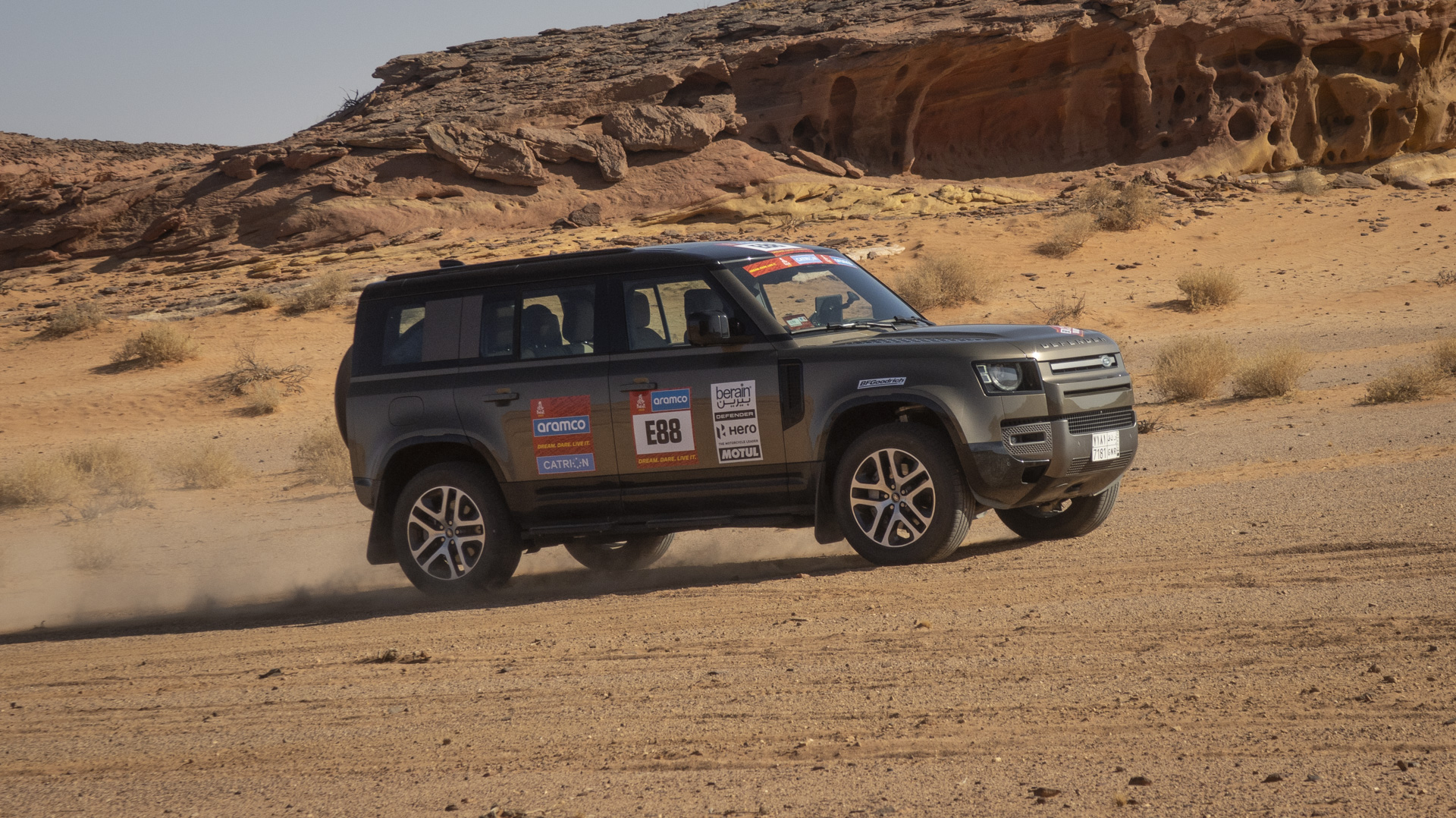 Chasing the Dakar Rally in a Land Rover Defender Made Me Appreciate How Good It Is