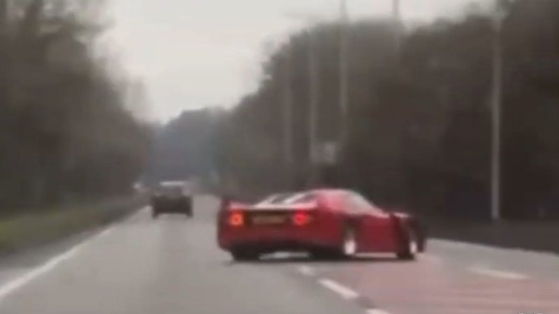 Video Shows World’s Highest-Mileage Ferrari F40 Crashing on Straight Road