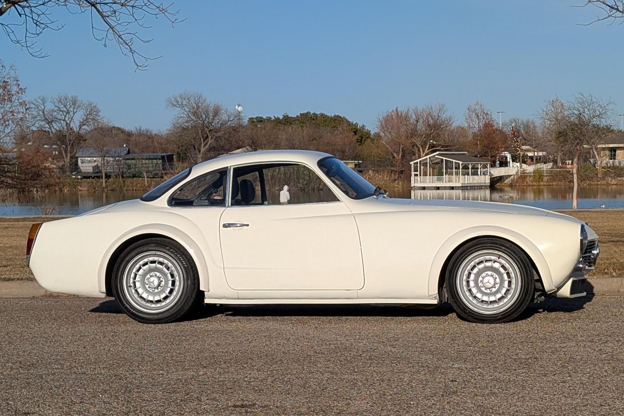 Volkswagen Karmann Ghia-bodied Mercedes-Benz SLK