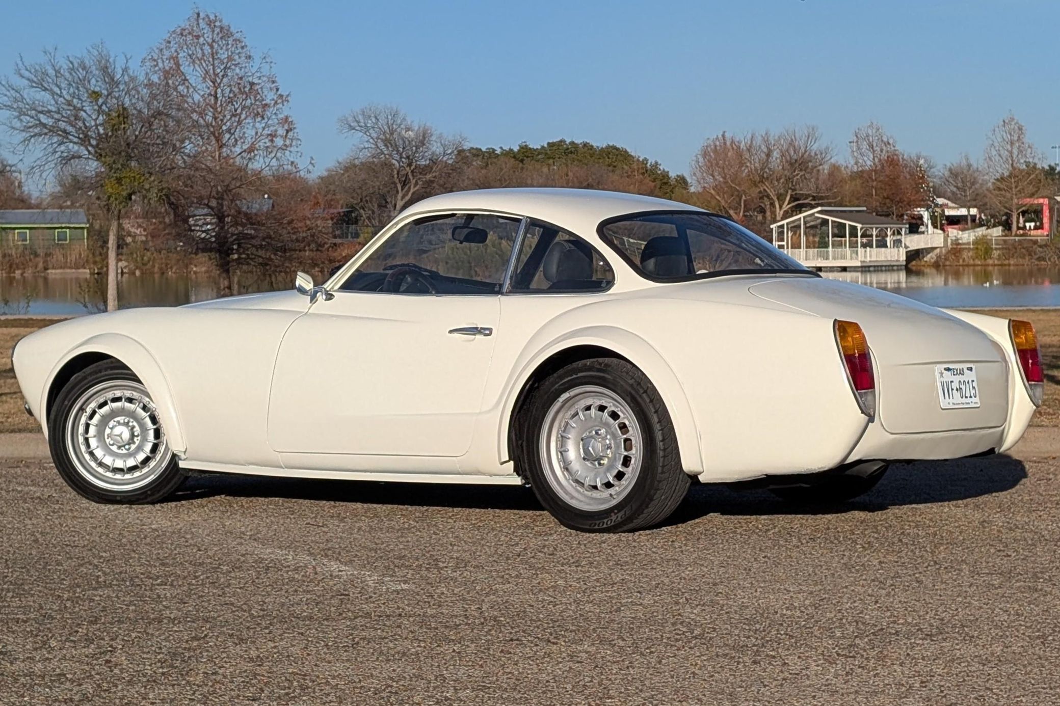 Volkswagen Karmann Ghia-bodied Mercedes-Benz SLK