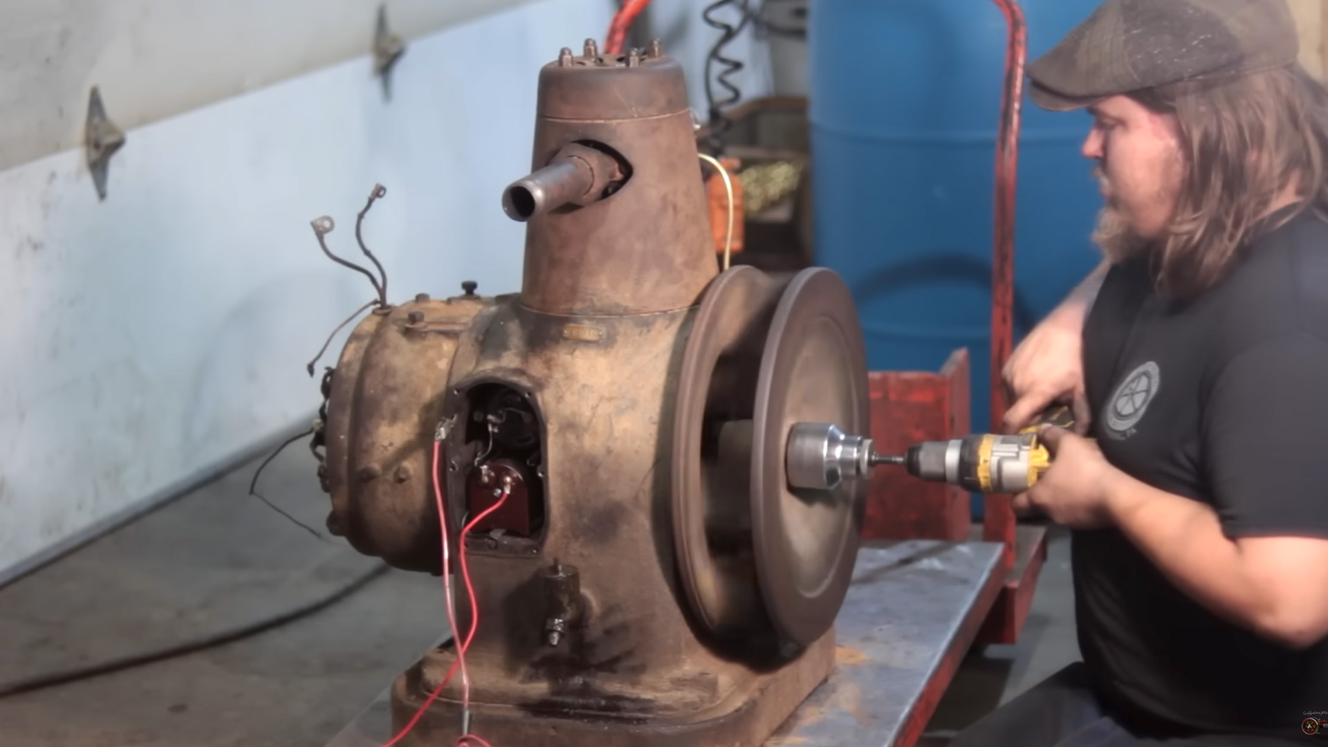 Getting This Ancient Sleeve-Valve Engine to Run After 60 Years Was a Labor of Love