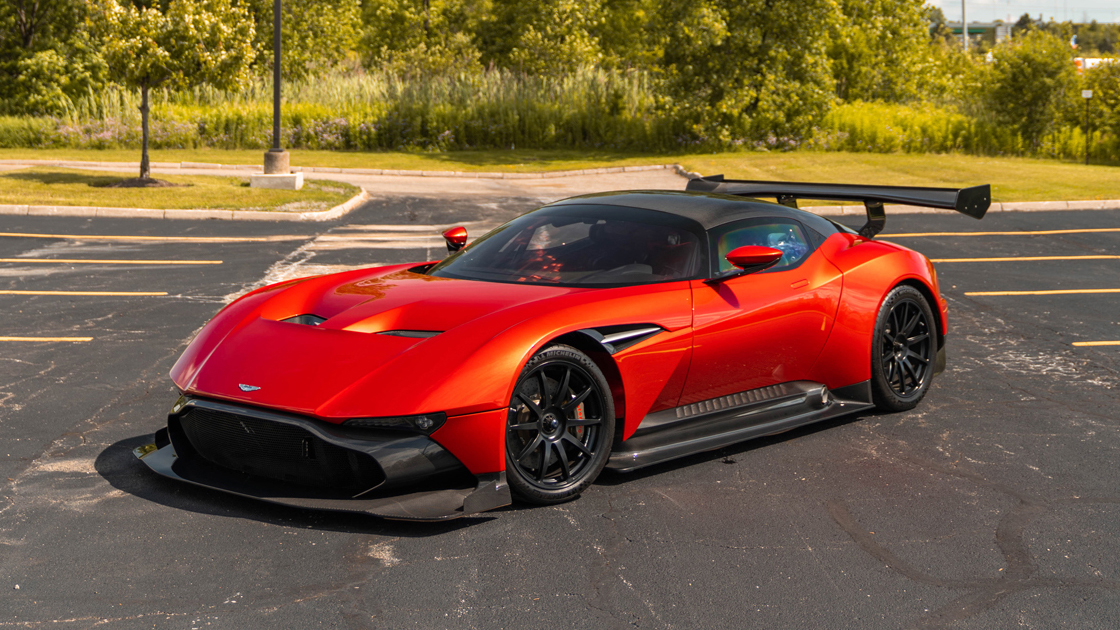 message-editor%2F1562790876273-2015_aston_martin_vulcan_010.jpg