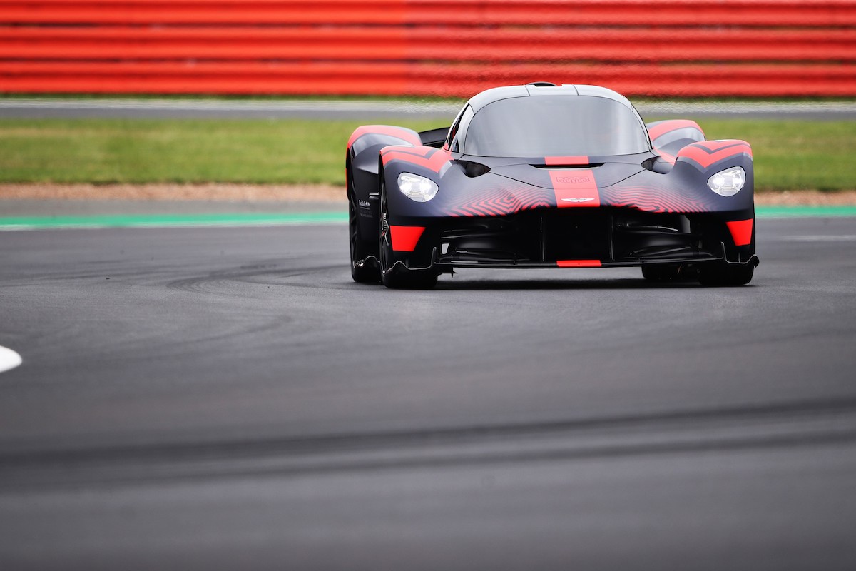 message-editor%2F1563040547635-aston_martin_valkyrie_at_silverstone__7-jpg.jpg