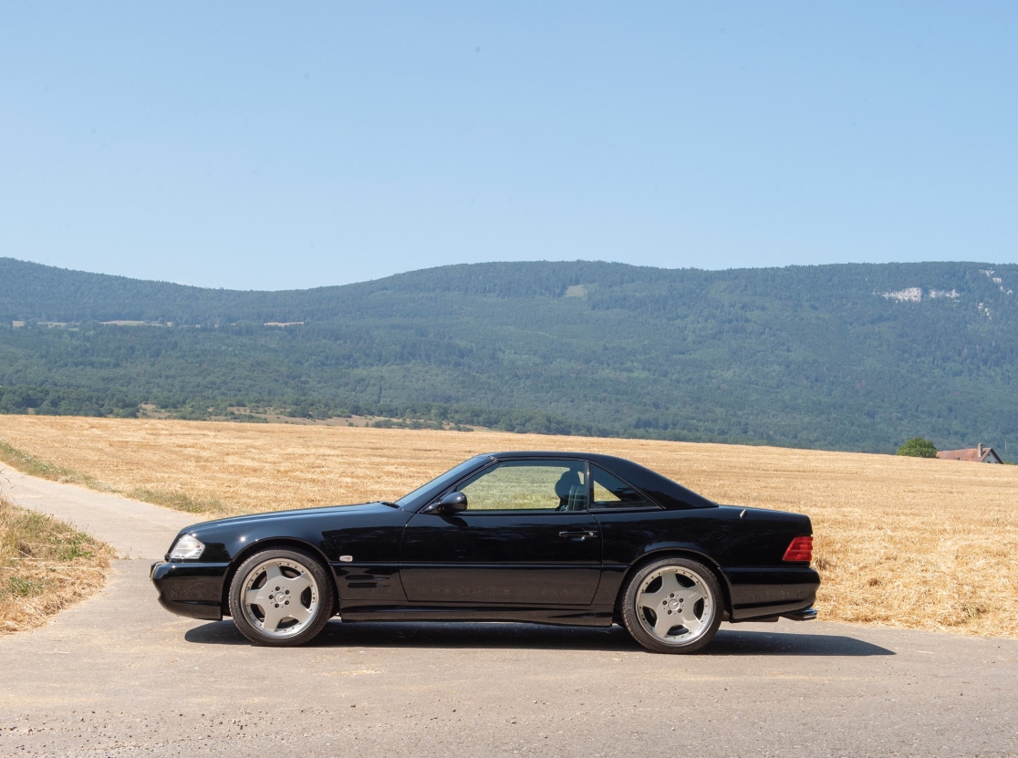 message-editor%2F1569759839346-1999mercedes-benzsl73amg-rmsothebyssept20192.jpg