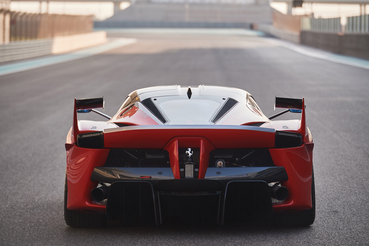 message-editor%2F1573355491293-2015-ferrari-fxx-k-_8.jpg