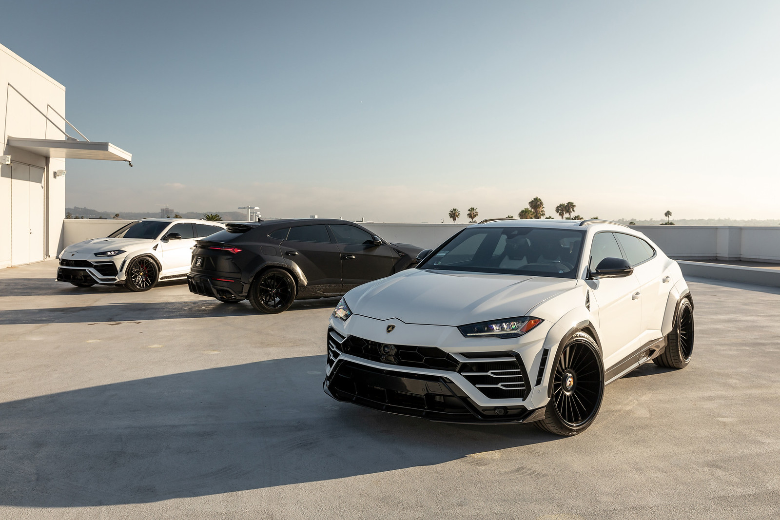 message-editor%2F1580325879172-1016-industries-lamborghini-urus-trio-close-up.jpg