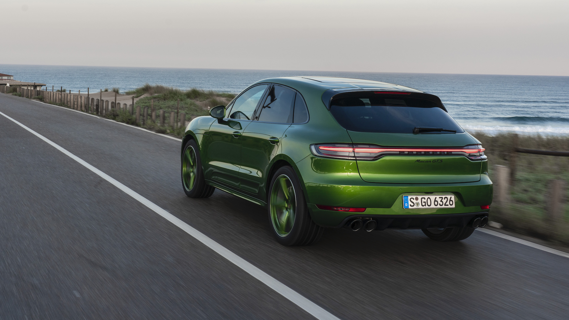 message-editor%2F1581371901476-porsche_macan_gts_rear.jpg