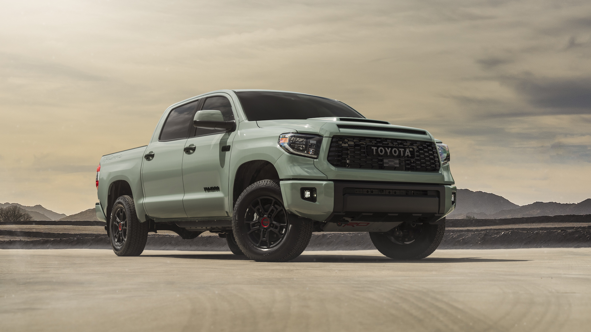 message-editor%2F1596115453049-my21_trd_pro_tundra_lr_001.jpg