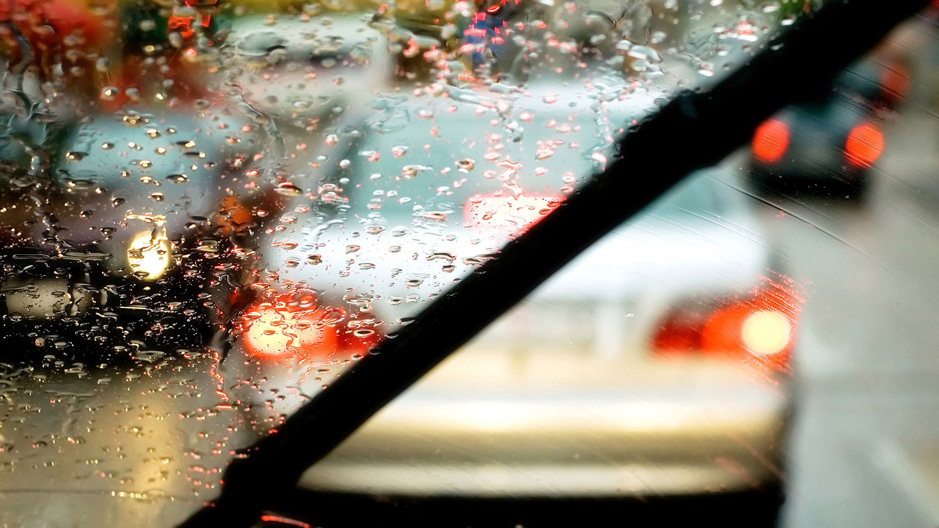 Good wiper blades should not leave streaks or blurry spots.