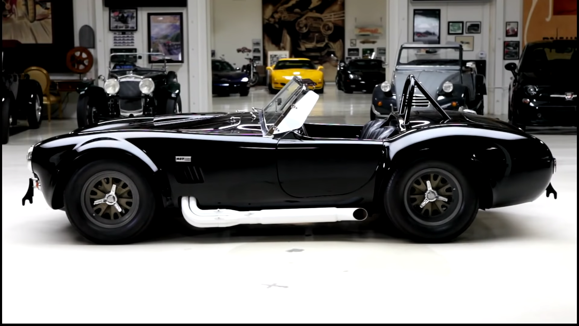 message-editor%2F1603807467379-1of23_1965shelby427cobracompetition-jaylenosgarage0-30screenshot.png