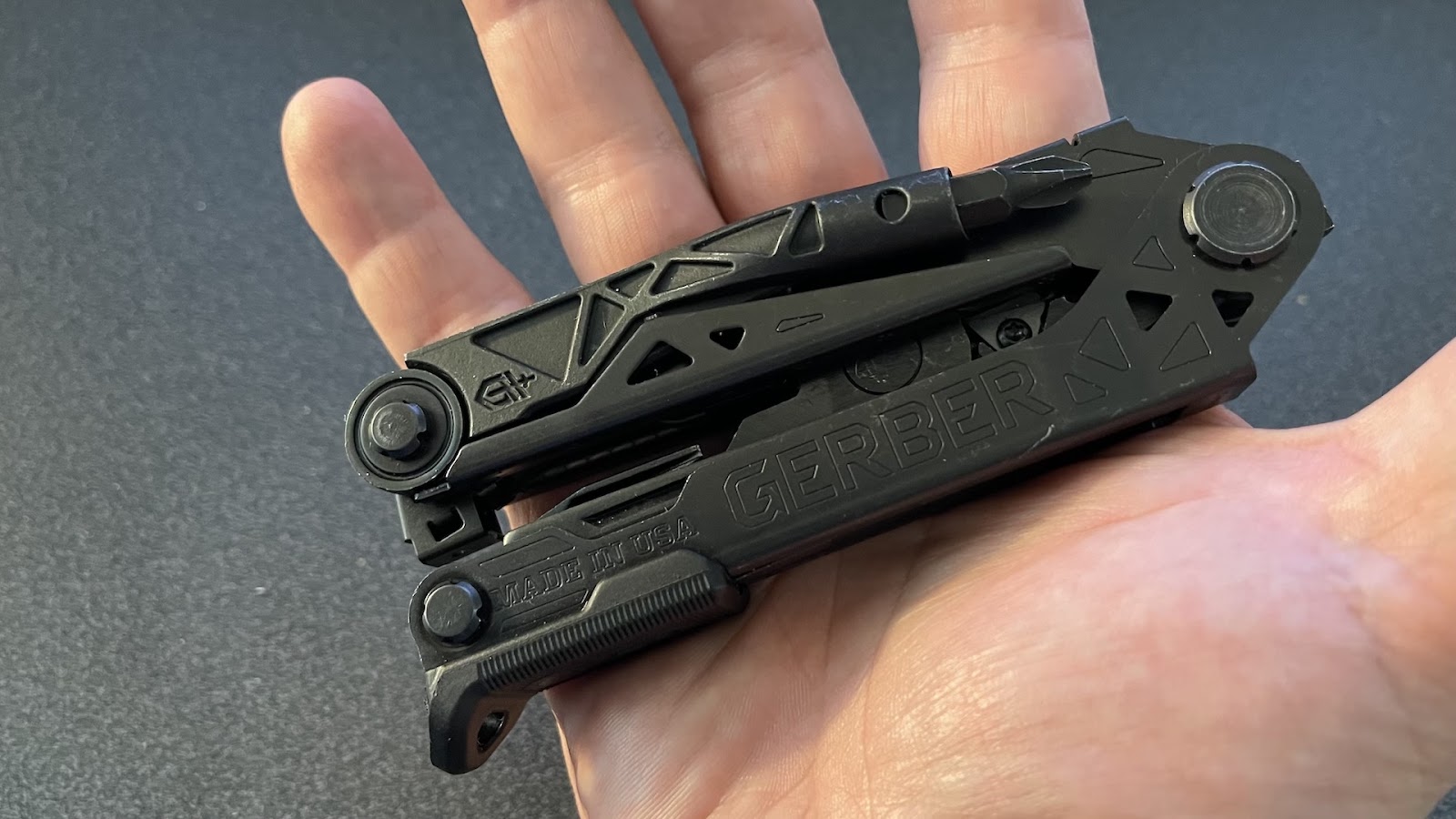 Gerber Gear Center-Drive Multitool in the hand