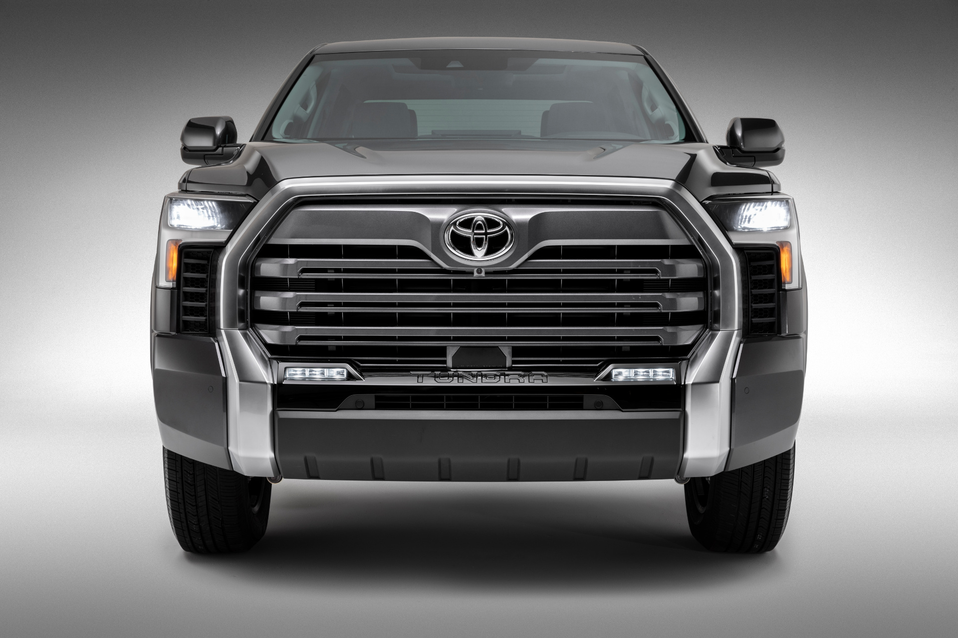 message-editor%2F1632096041101-2022_toyota_tundra_limited_001.jpg