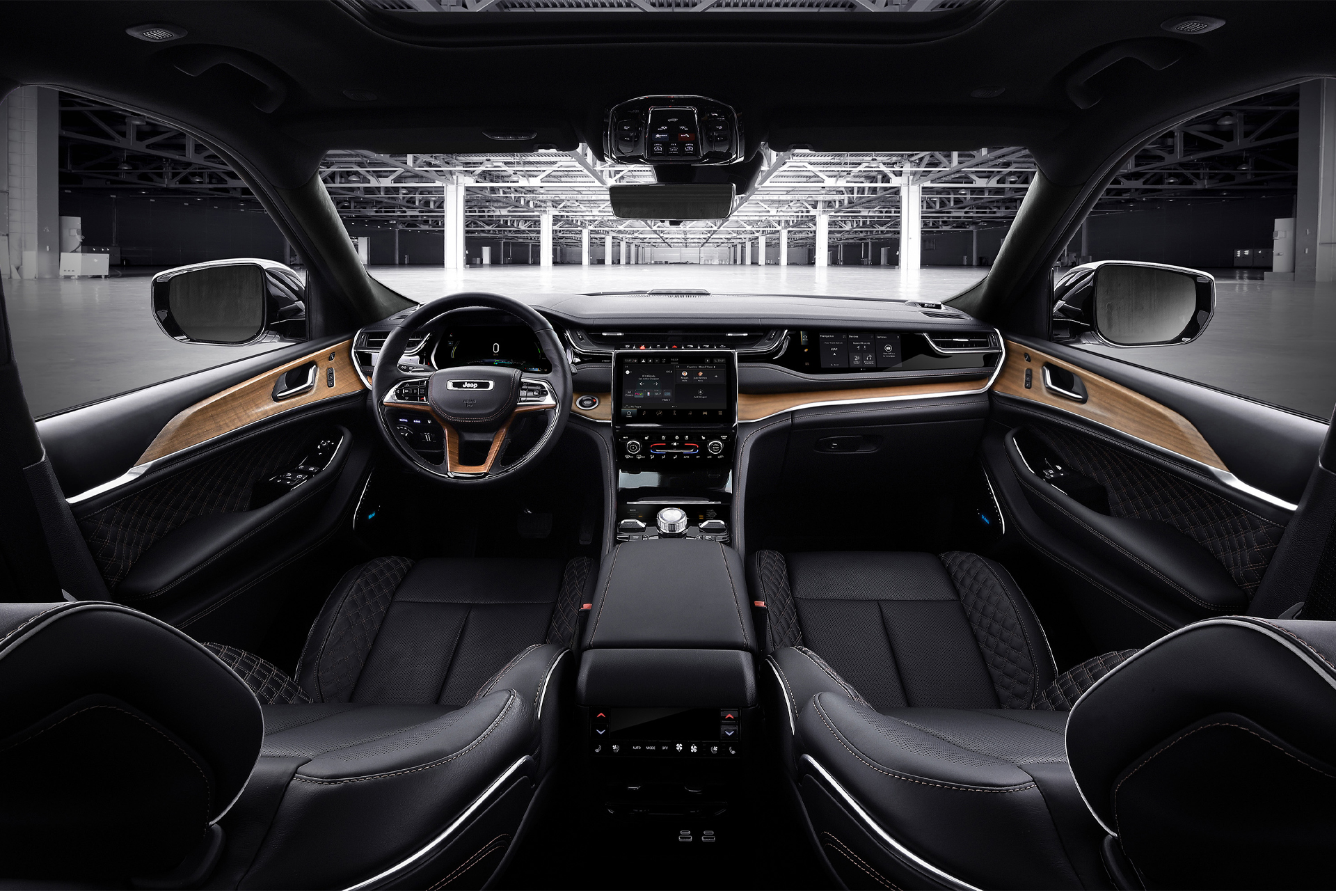 2022 Jeep Grand Cherokee Interior