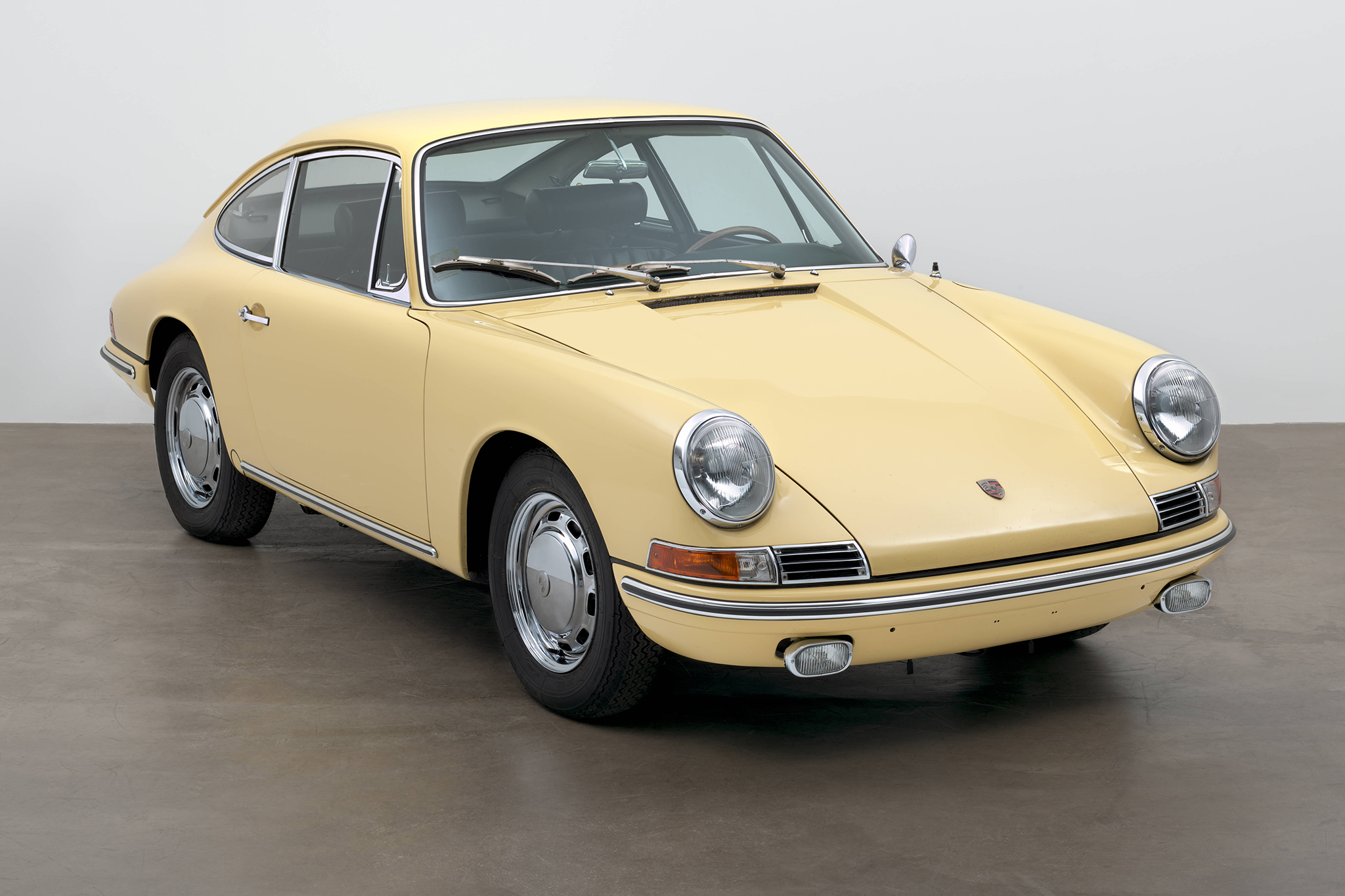 message-editor%2F1639550800374-1963_porsche-911-coupe.jpg