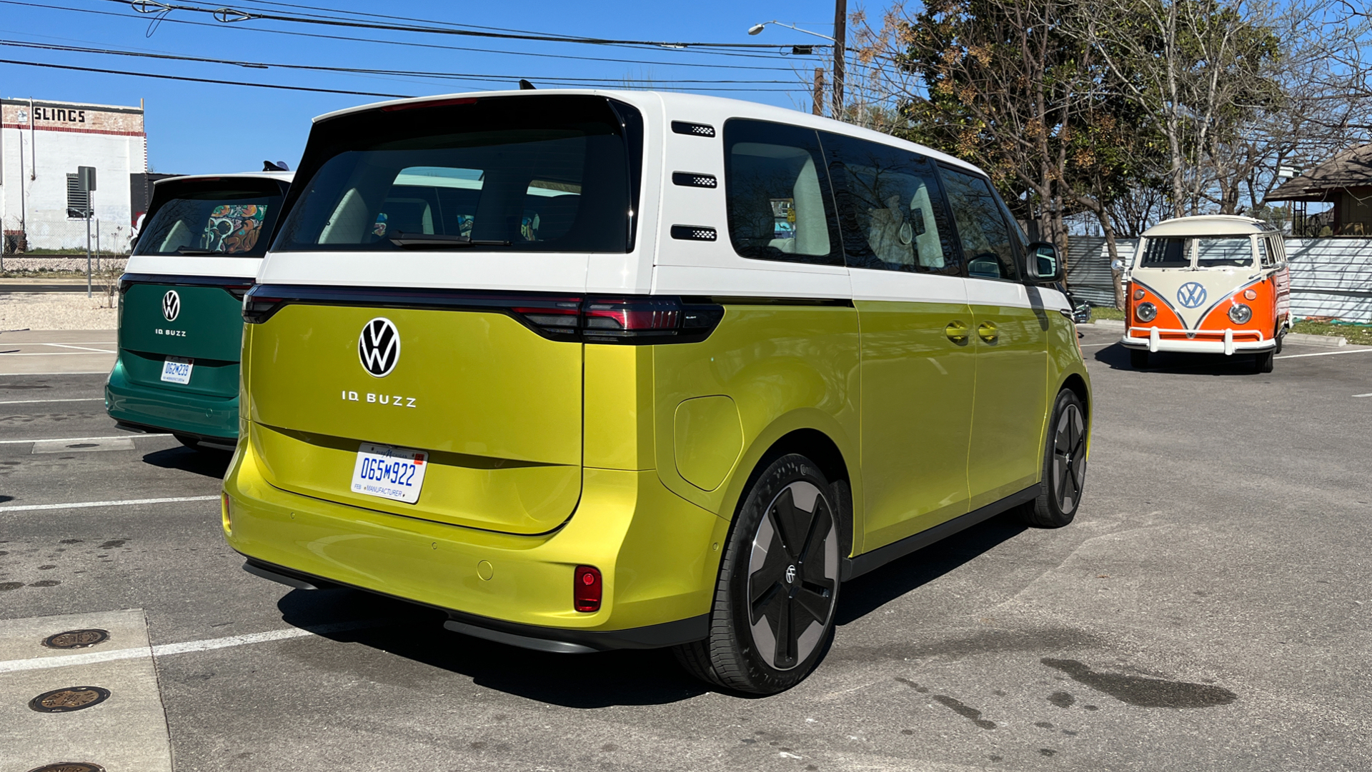 2024 Volkswagen ID Buzz Hands-On Impressions: The Retro EV Done Right