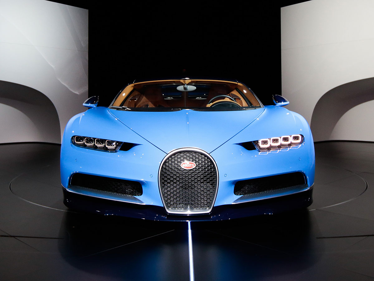 030116-geneva-bugatti-chiron-art.jpg