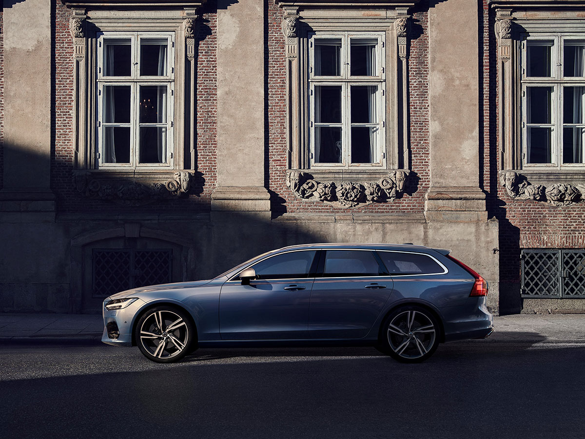 062416-volvo-s90-v90-art-1_0.jpg