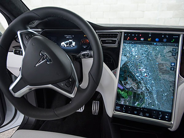 100115_teslamodelx_art_1.jpg