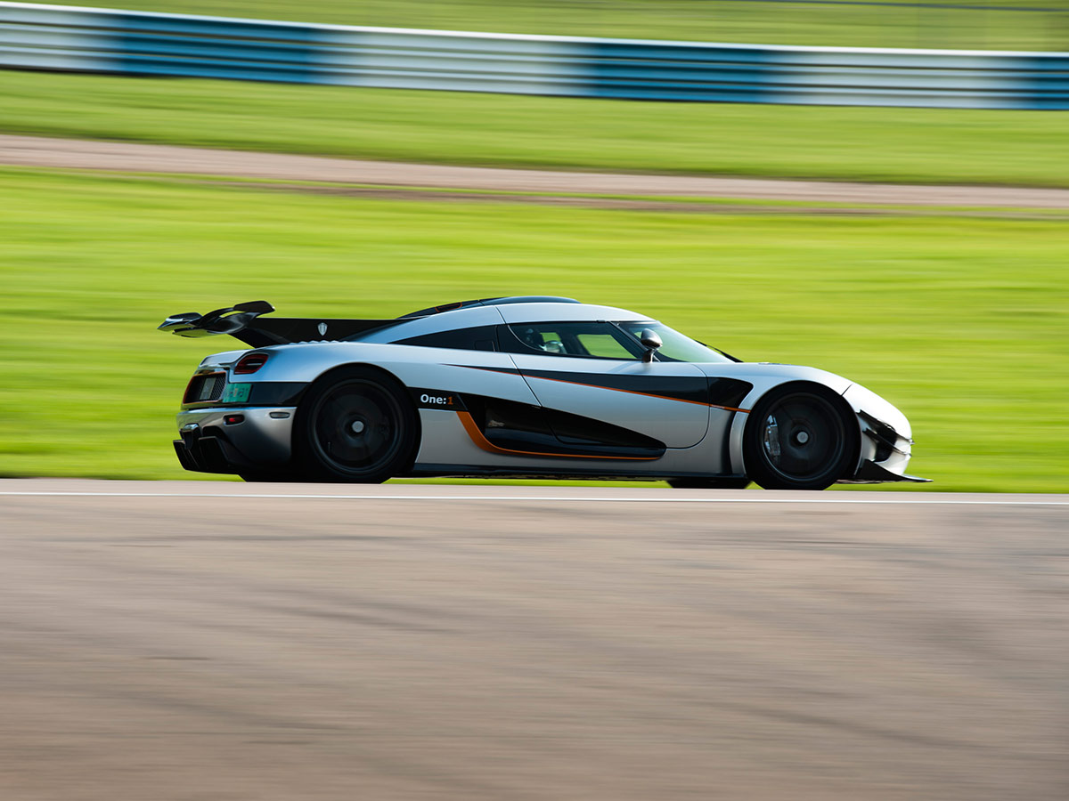 121615_koenigseggone1_art_1.jpg