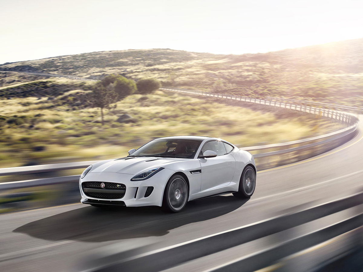 15mostbeautifulcars_jaguarftype_art.jpg