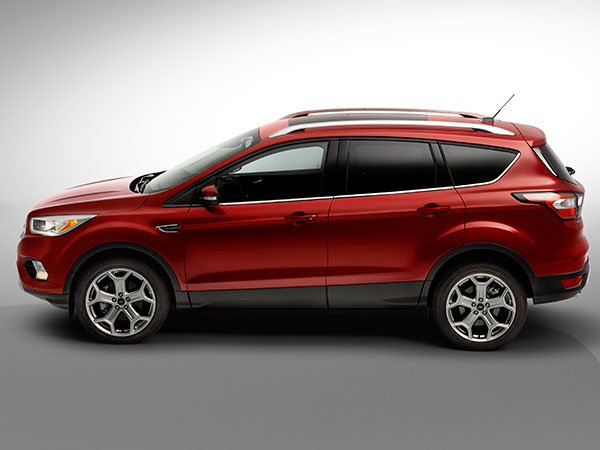 17fordescape-titanium_02_art.jpg