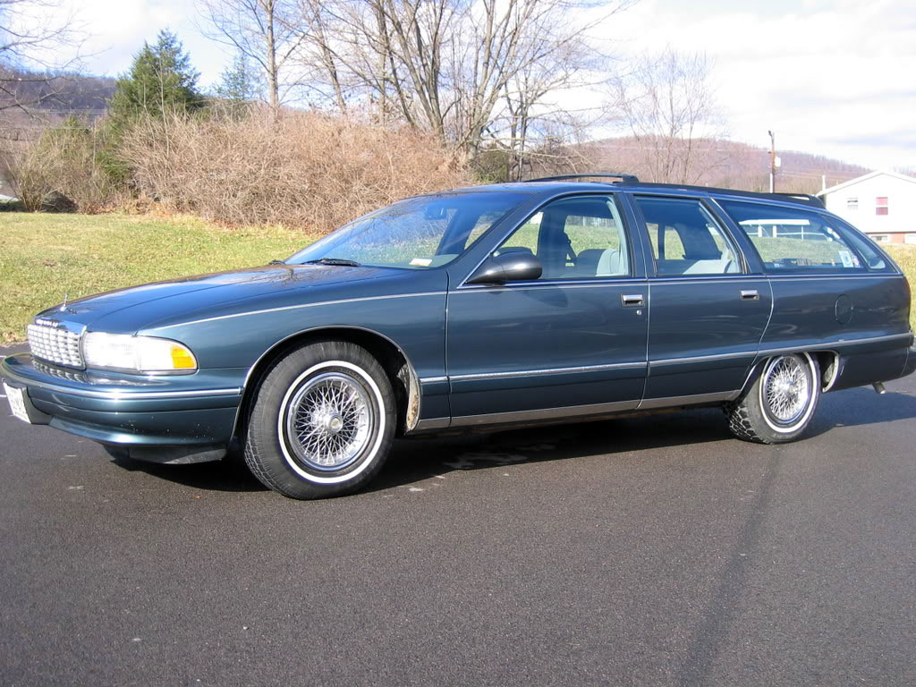 american-muscle-wagons-1996-chevrolet-caprice-wagon-lt1-art.jpg