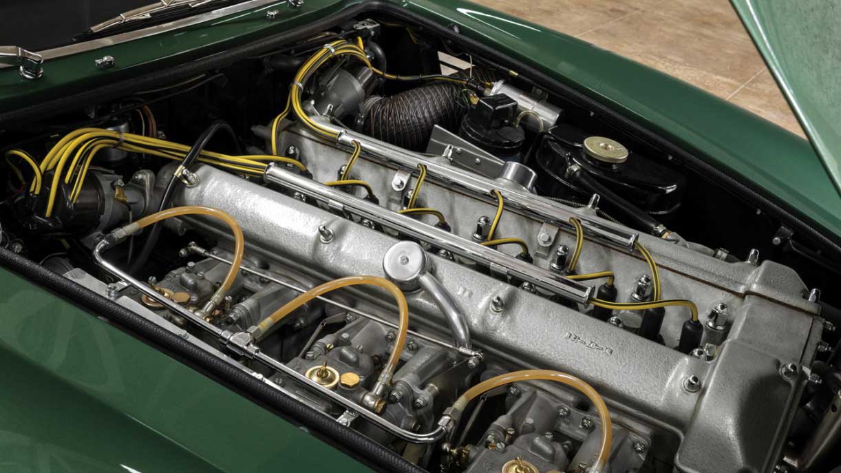 astonmartindb4gt_gal_9.jpg