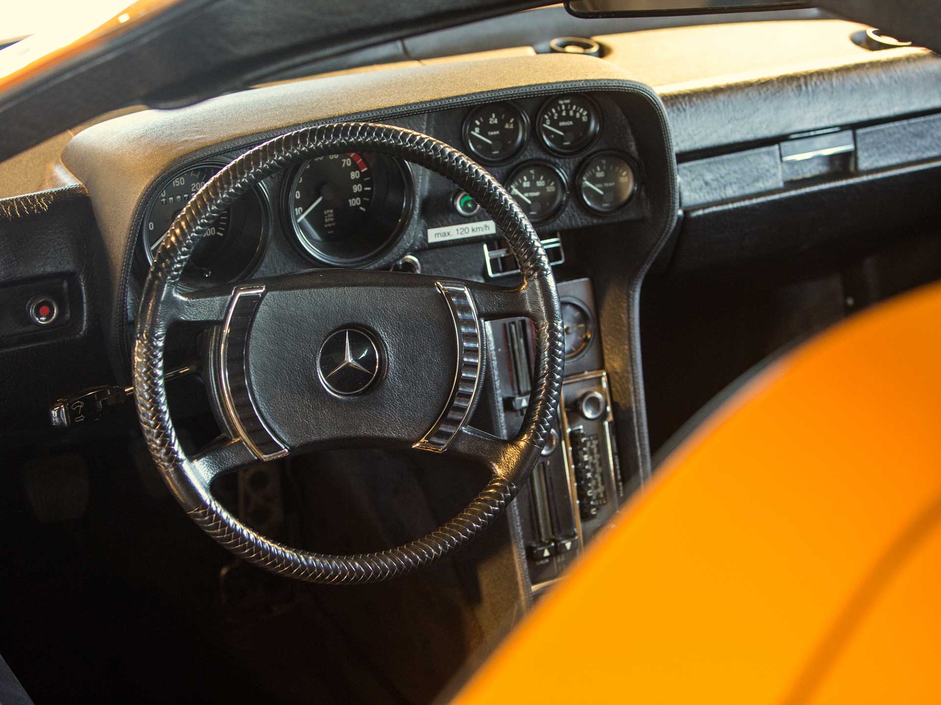 c111_interior.jpg