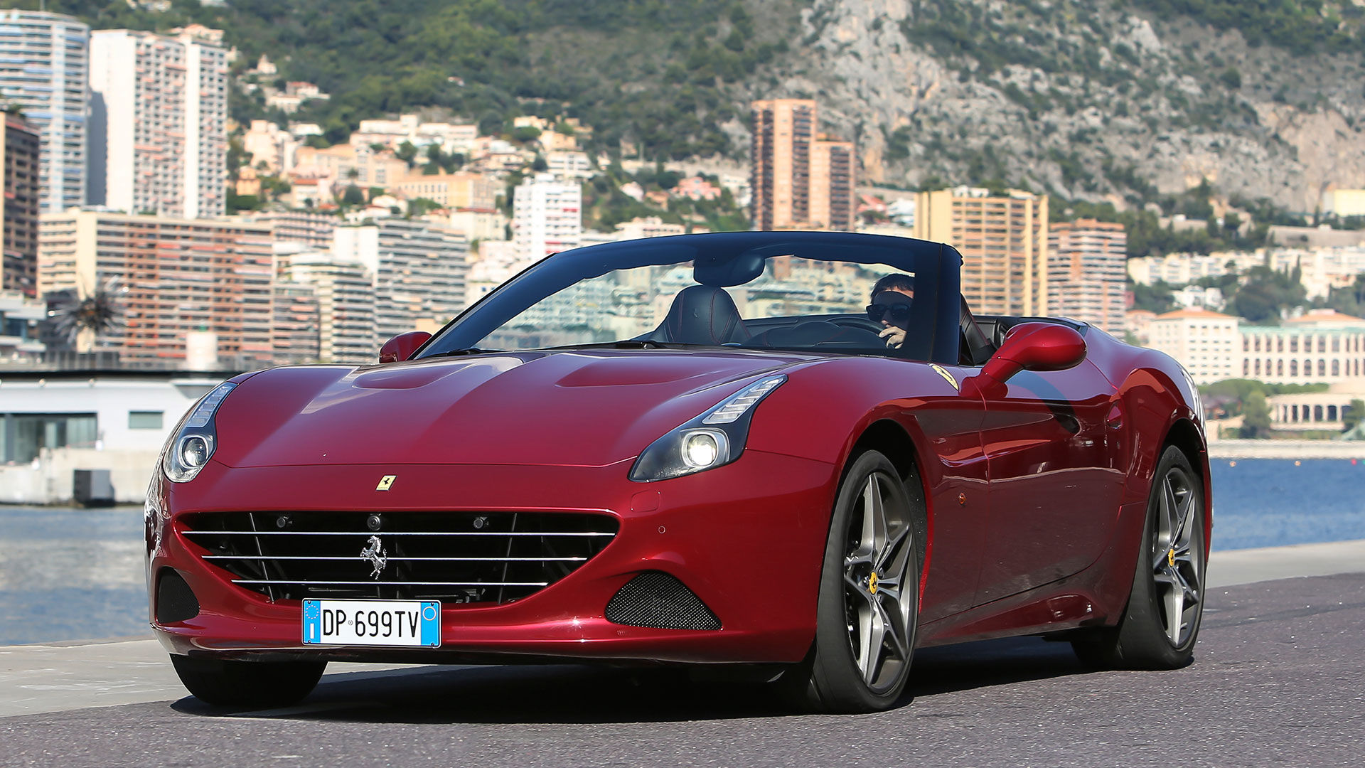 ferrari-california-t-inline-2.jpg