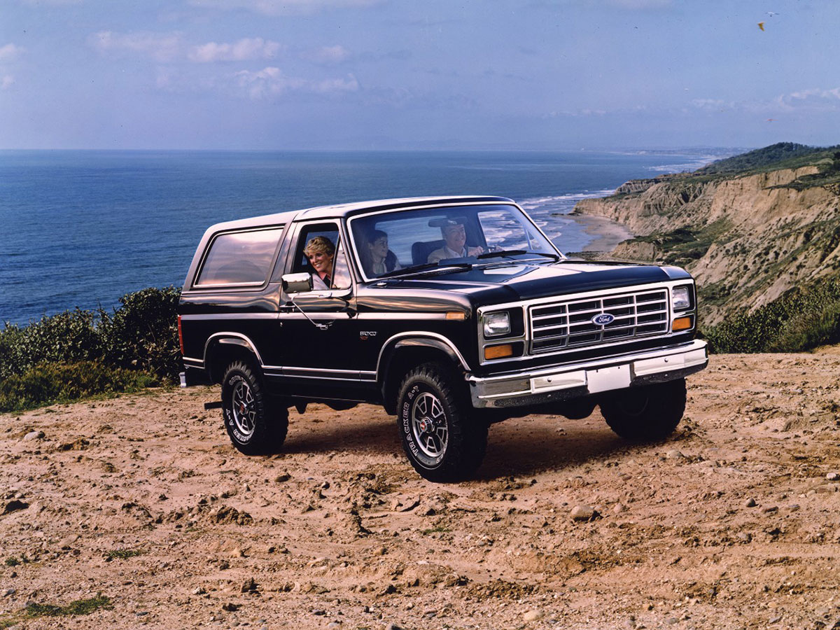 ford-broncos-1983-art.jpg