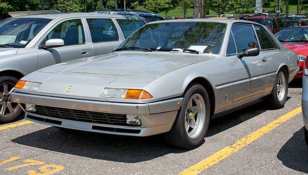 investin_ferrari400i_art.jpg