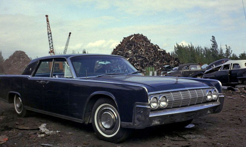 jamesbondbaddies_1964lincolncontinental_art.jpg