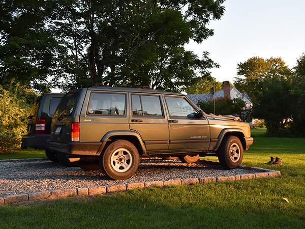 jeep-cherokee.jpg