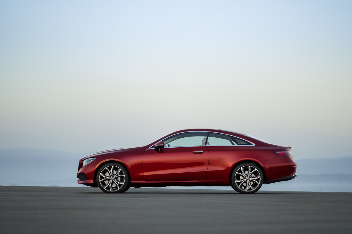 mercedes-benz_e-class_coupe_red_0.jpg