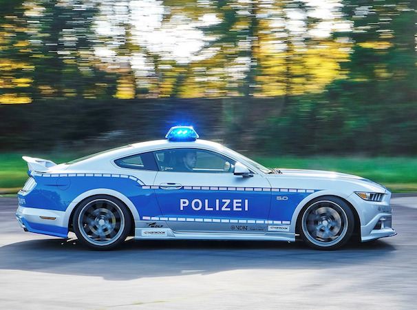 polizei-ford-mustang-gt-tuner-4.jpg