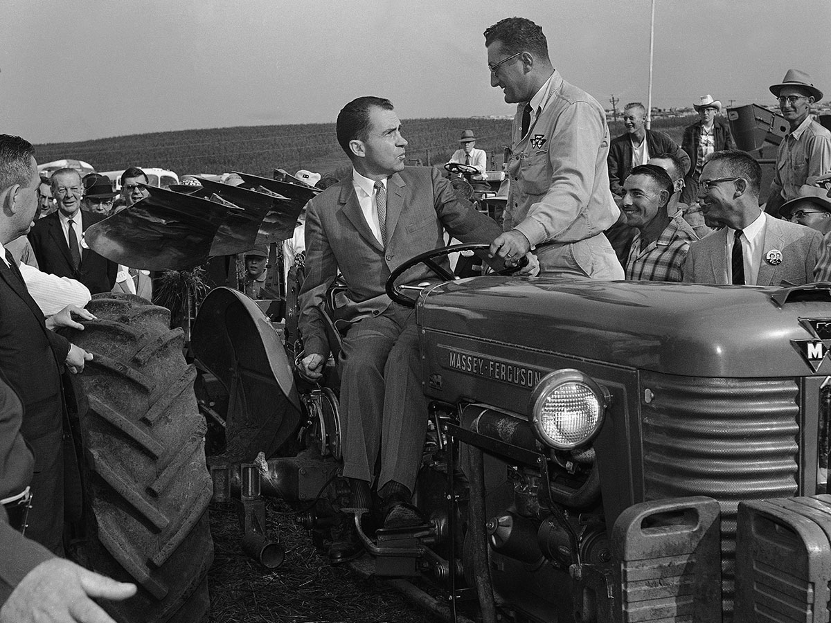 presidential-candidates-tractors-nixon-art.jpg