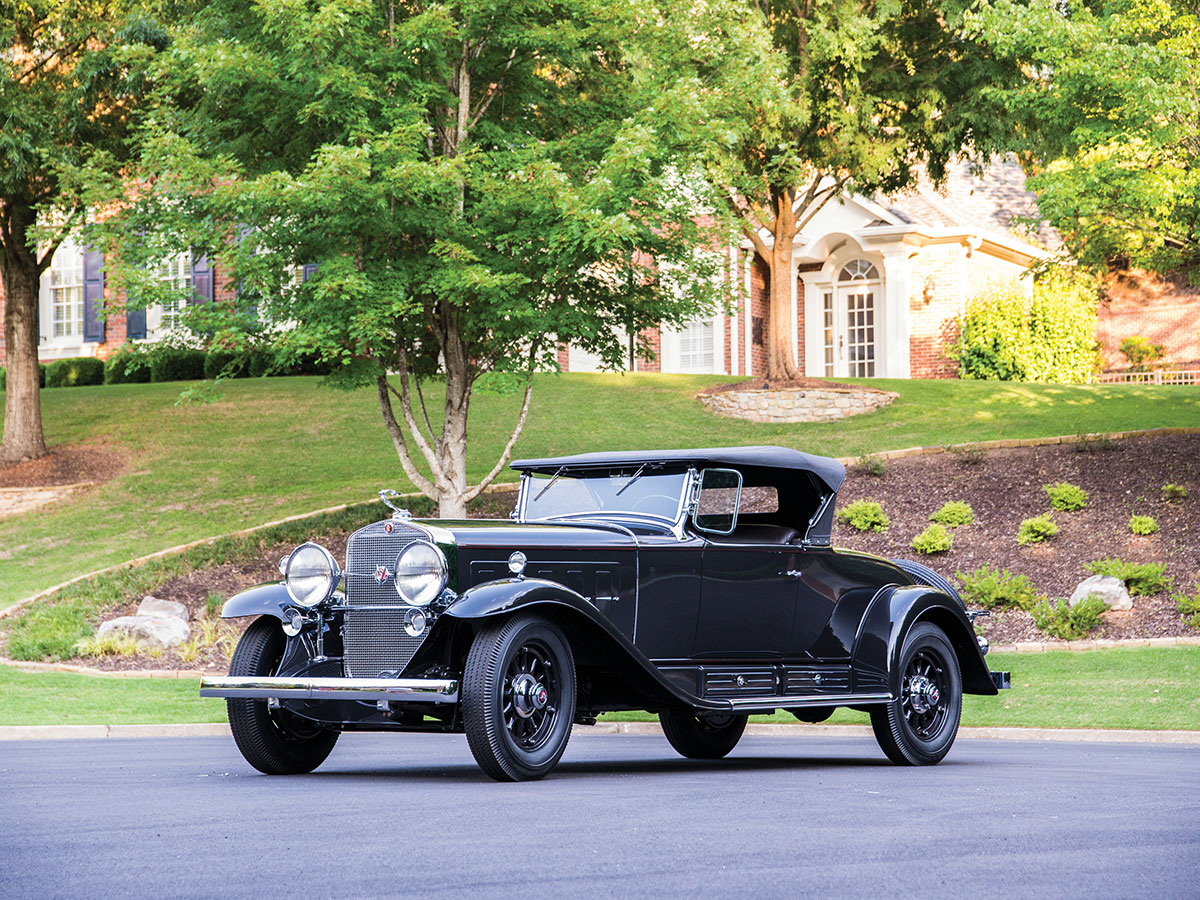 rm-pebble-1930-cadillac-v-16-roadster-art.jpg