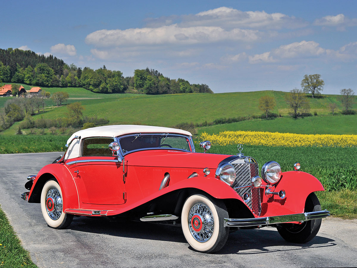 rm-pebble-1934-mercedes-benz-500-cabriolet-art.jpg