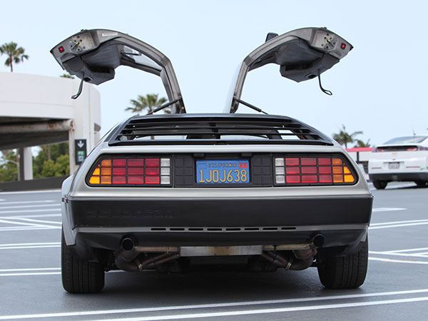 smoking-tire-selling-delorean-art-4.jpg