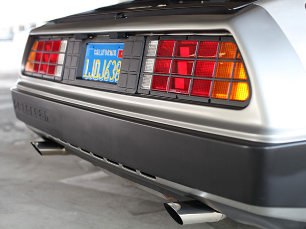 smoking-tire-selling-delorean-art-8_0.jpg