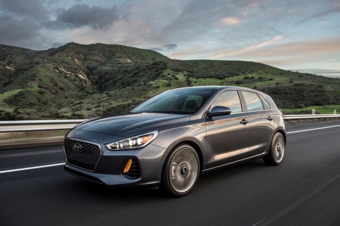 2018 Hyundai Elantra GT Debuts at Chicago Auto Show