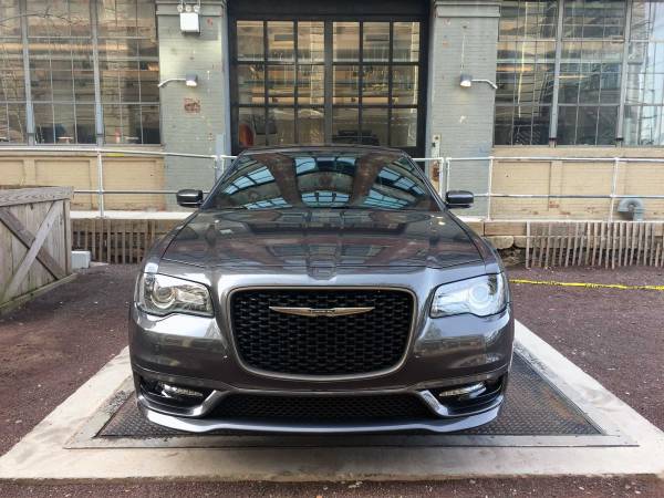 2017 Chrysler 300S Is Solid, Unfussy American Quality in a Handsome Package