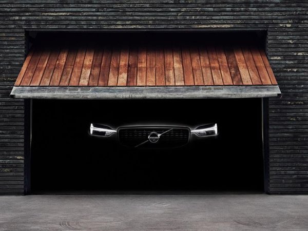 Volvo Hints at XC60 Before Geneva Debut