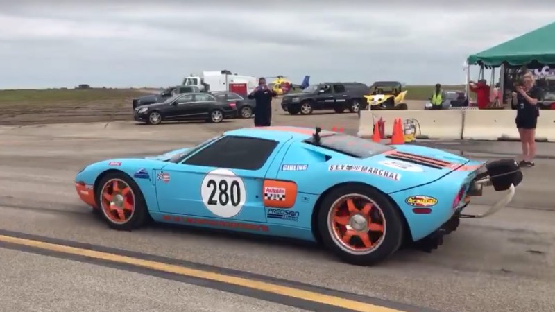 Watch the 2,500-HP M2K Motorsports Ford GT Hit 294 MPH At the Texas Mile