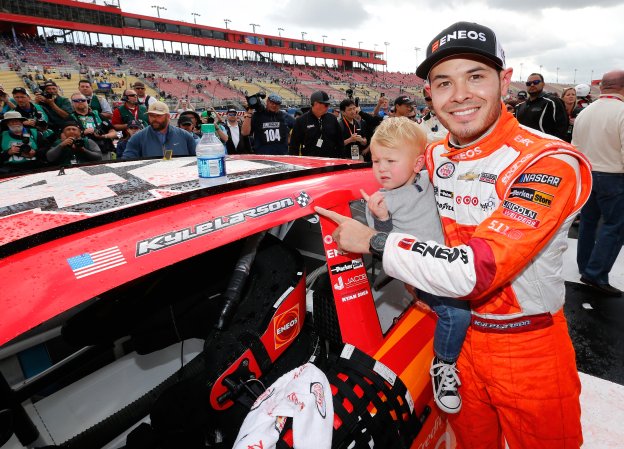 Kyle Larson Finally Closes the Deal