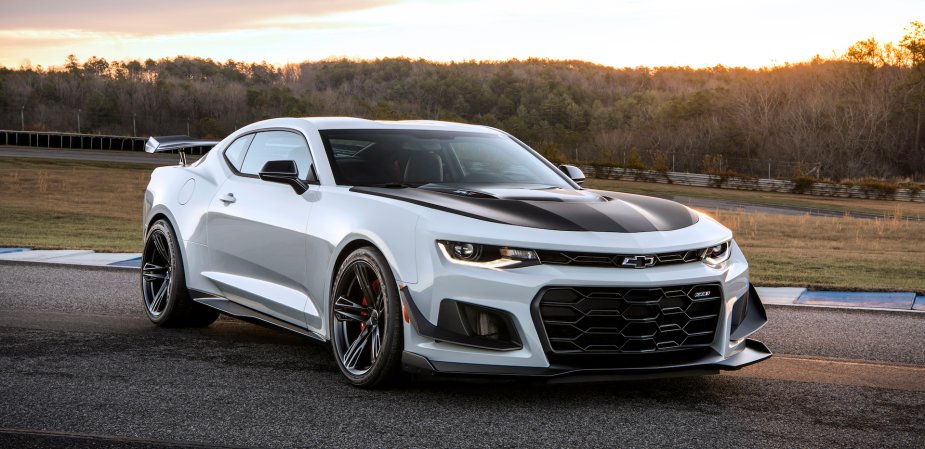 The First Chevrolet Camaro ZL1 1LE Will Be Auctioned Off for Charity